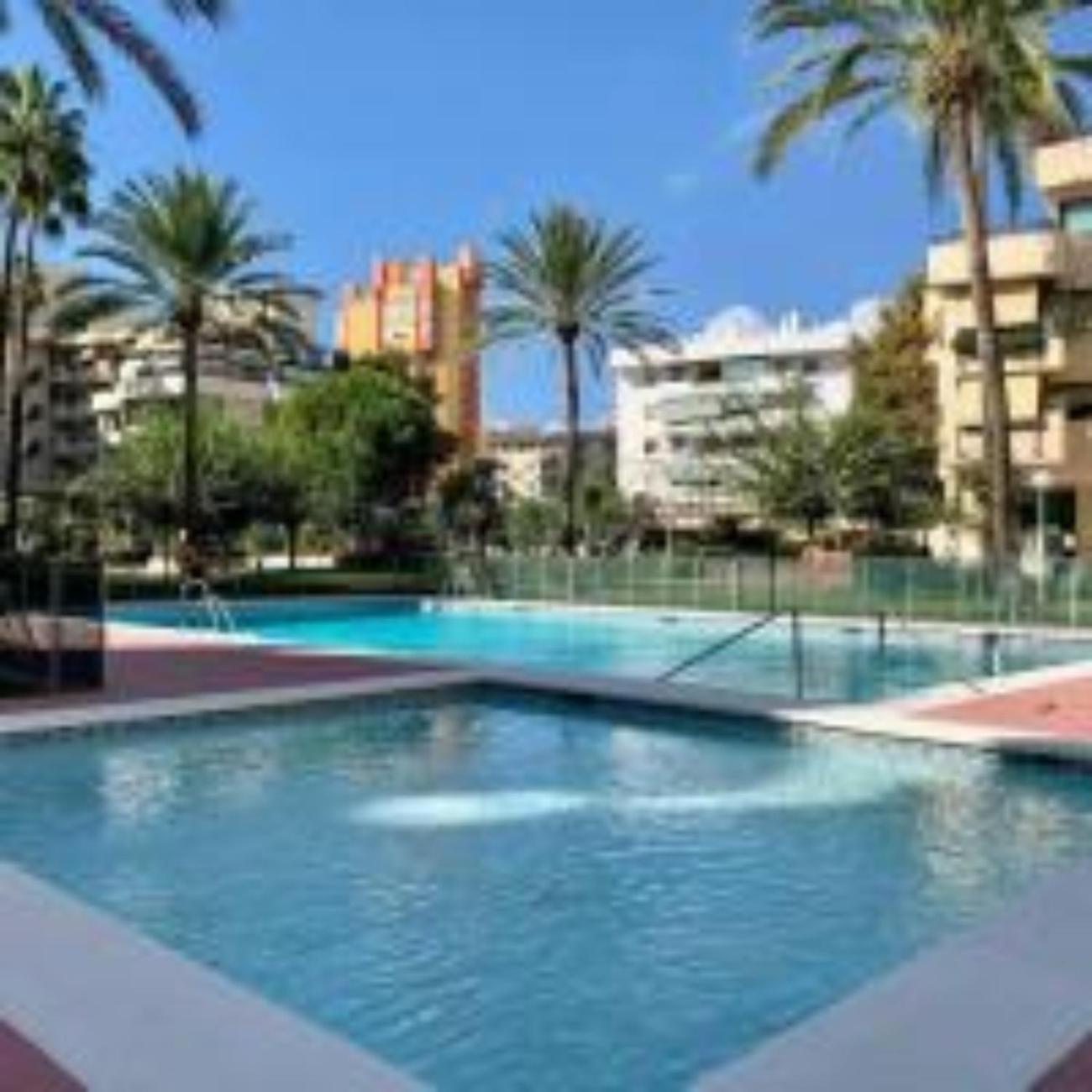 Primera Linea Del Mar - Acceso Directo Playa Carihuela トレモリノス エクステリア 写真