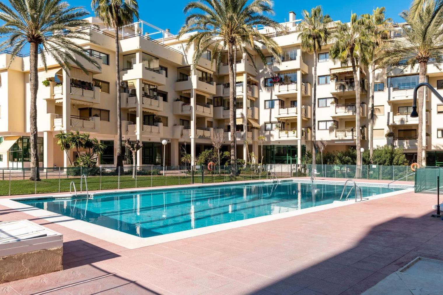 Primera Linea Del Mar - Acceso Directo Playa Carihuela トレモリノス エクステリア 写真